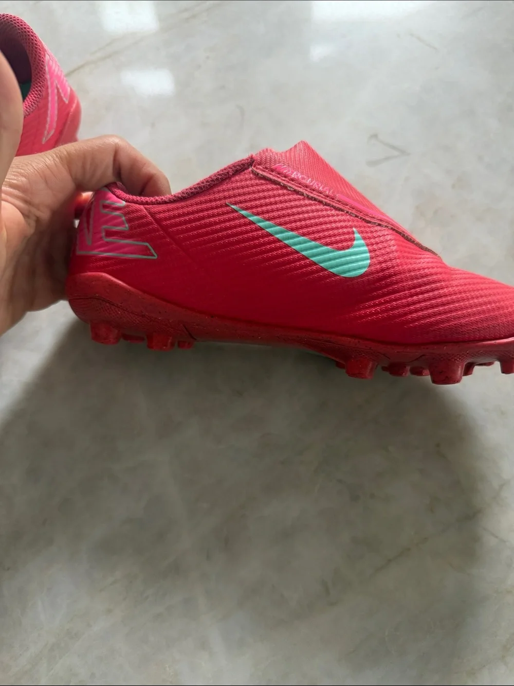 Nike Jr Mercurial Vapor 16 Club Cleat - Flamingo 13C